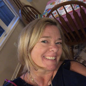 Meet your Posher, Caroline